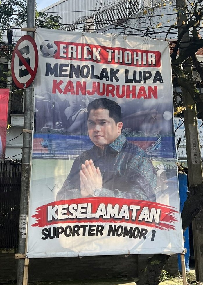 Hari ini menandai 943 hari sejak Erick Thohir dilantik sebagai Ketua Umum PSSI, atau 1.081 hari setelah tragedi Kanjuruhan.

#UsutTuntasTragediKanjurhan