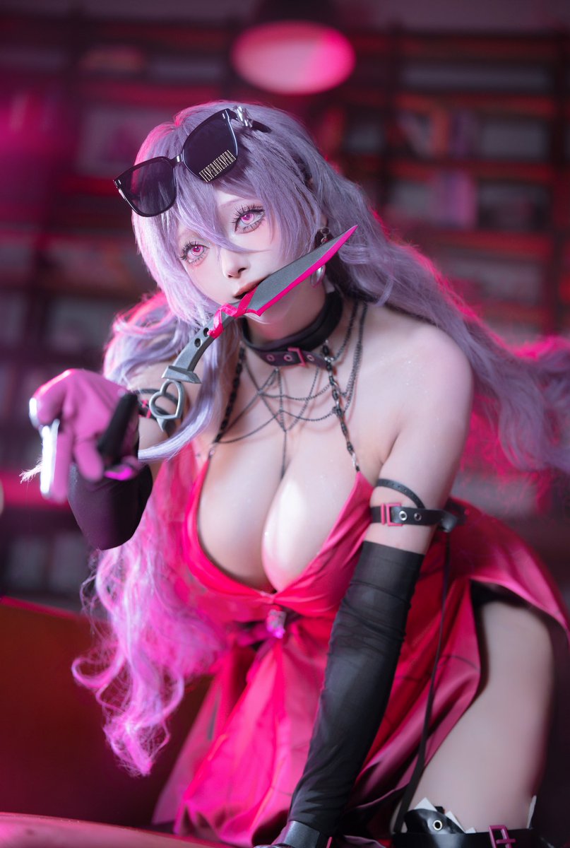 「カレイドガチャ」…何が出るかはあなたの運次第よ。
でも、もし私が出たら…とことん楽しませてあげるわ💋
TGS2025で待ってるから、覚悟して来てね。
#カレイドガチャ #TGS2025 
<a href="/KaleidoRIDER_JP/">チェイシング·カレイドライダー</a>