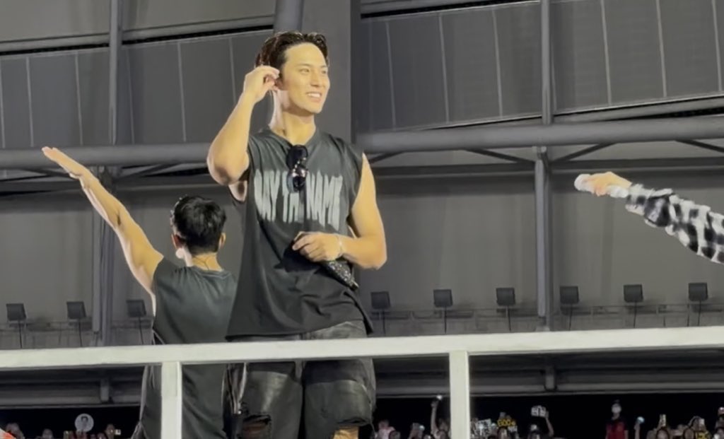 🥨🤍 tweet media