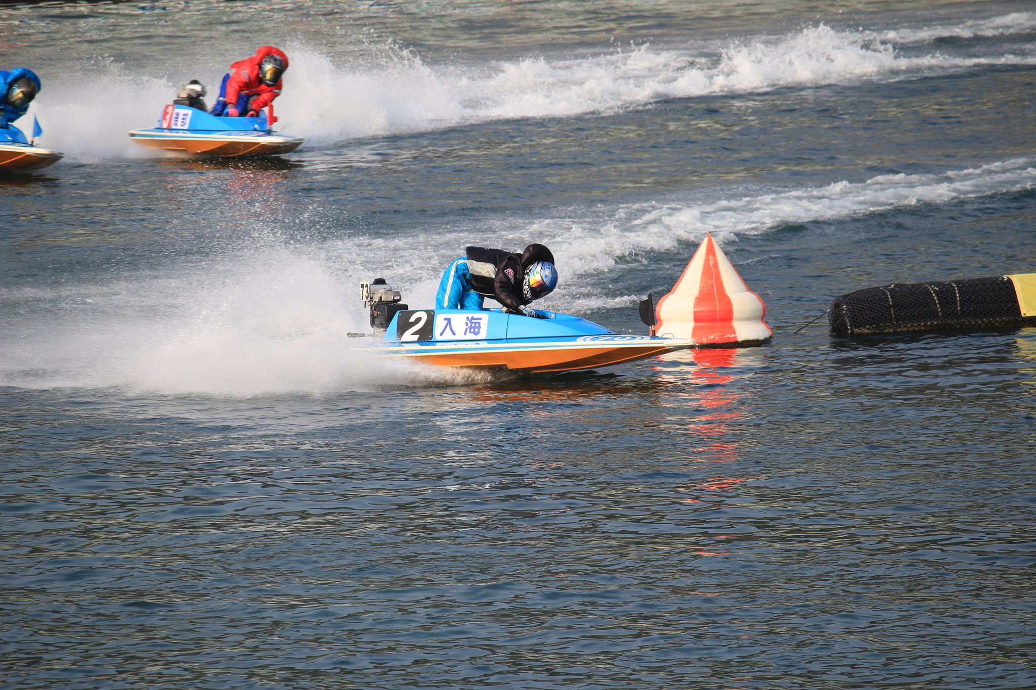 競艇　ボートレース　優勝トロフィー ボートレーサー・原田幸哉選手の優勝トロフィーがズラリ！ボート