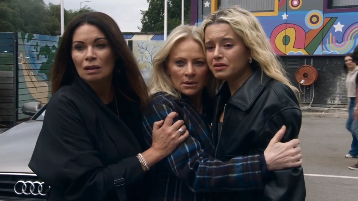 “i really preferred it when it was just the three of us.. you were my everything” 🥺🥺