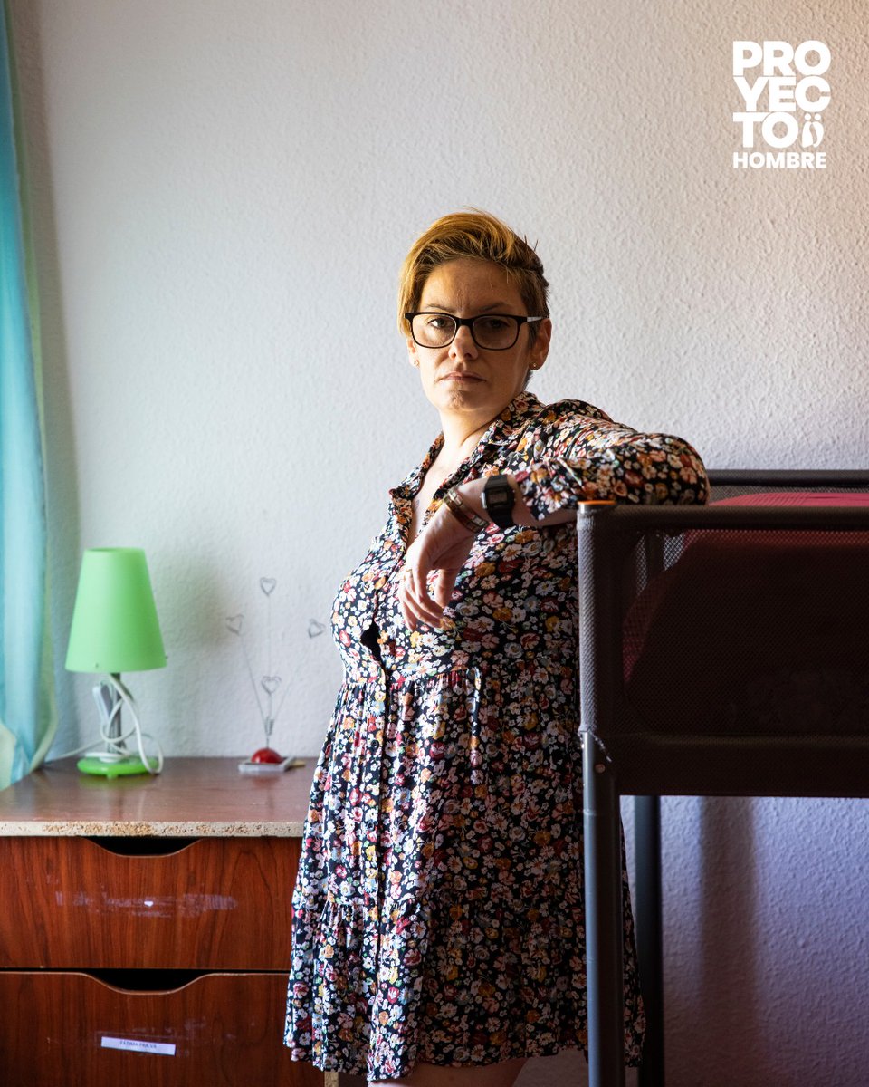 💬 «Estaba rota en mil pedazos y busqué ayuda porque ya no me funcionaba nada… ni el hablar, ni esperar a que algo cambiara, ni siquiera el amor. En Proyecto Hombre dejé de dar toda mi energía en cuidar a los demás y empecé a querer cuidarme a mí».
— Alba, en tratamiento en PH.