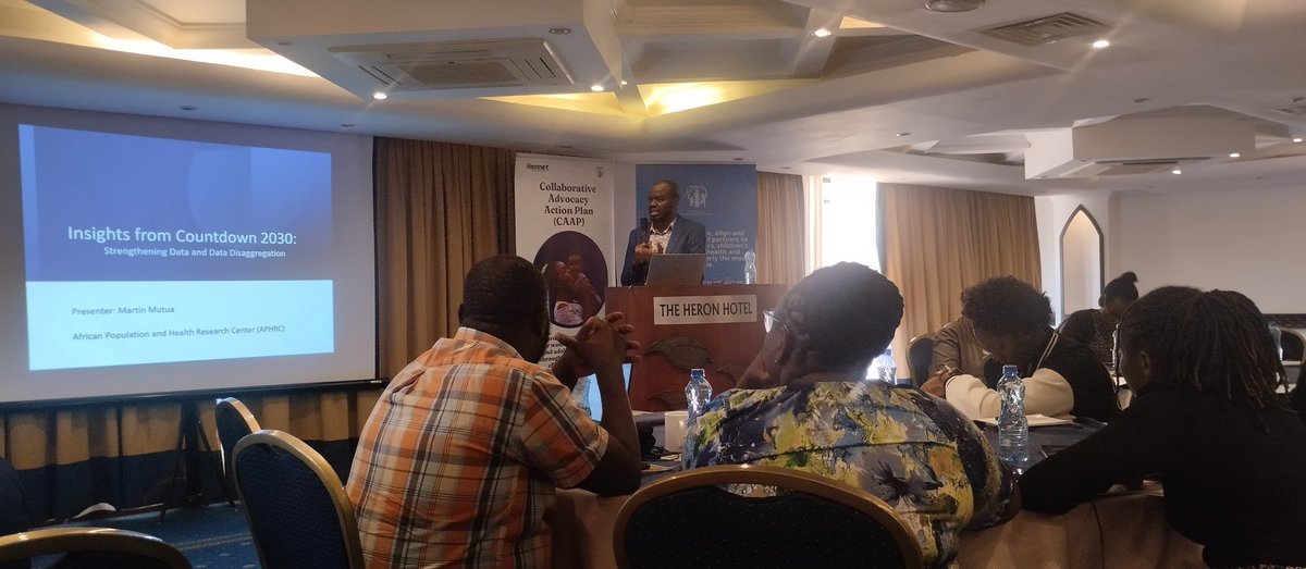 TBChampions_ke's tweet photo. Martin Mutua from @APHRC is sharing key insights from the #Countdown2030 initiative at the Community Dialogue. His presentation is shedding light on critical data and progress in #RMNCAHAdvocacy. Data-driven solutions are key to better health outcomes in Kenya. #KenyaCAAP https://t.co/PSxfqIJXOy