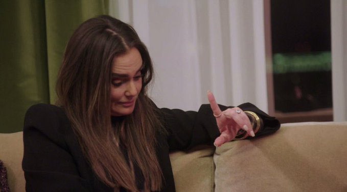 I’m not seeing enough love for her jailhouse boyfriend era.