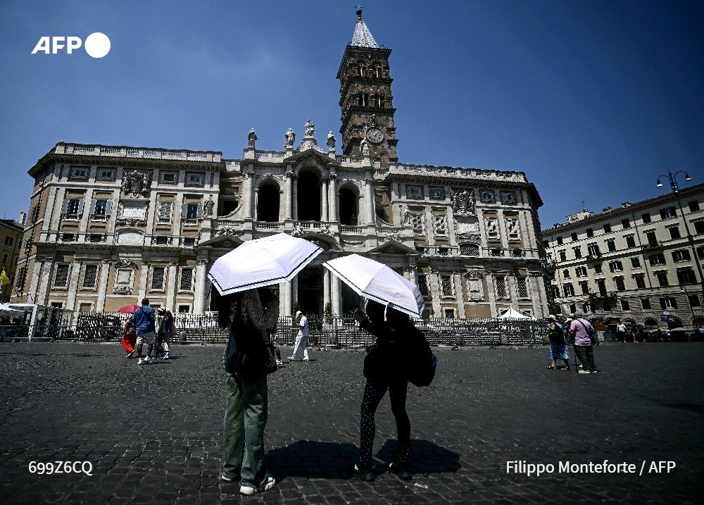 Plus de 15.000 morts pourraient être attribuées au changement climatique à l'issue de cet été dans les principales villes européennes, avancent des chercheurs dans un travail encore préalable mais dont l'intérêt a été salué par d'autres scientifiques.

➡️ u.afp.com/SP74