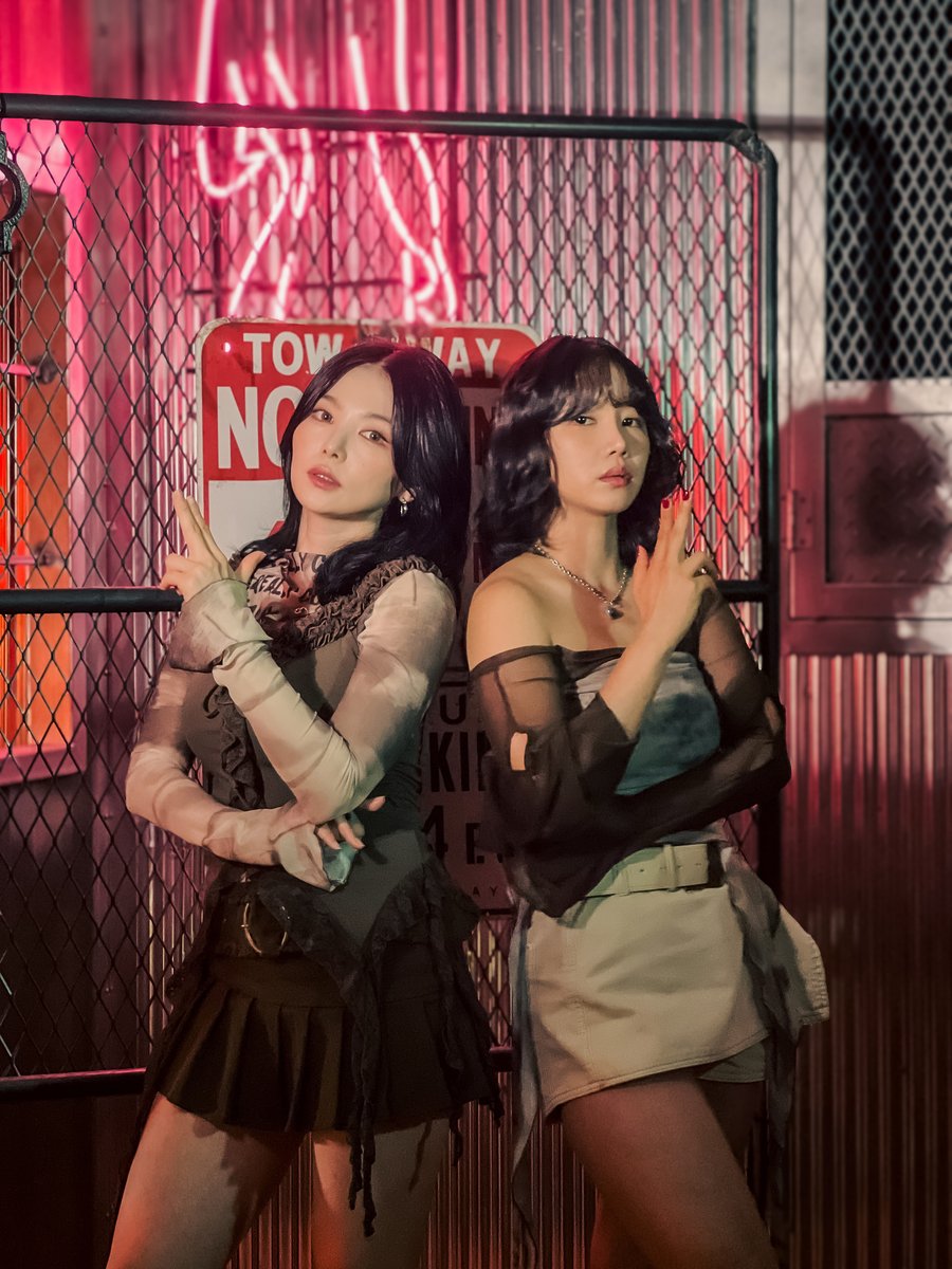 미니마니(MINIMANI) 6th Digital Single [신고할거야]

2025.09.25 18PM(KST) Release

#미니마니 #MINIMANI #신고할거야
#유수현 #YuSoohyun #한송이 #HanSonge