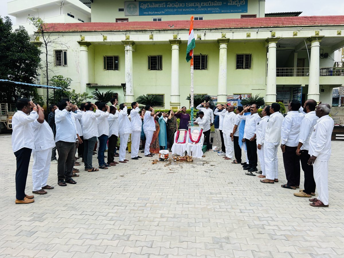DC_Medchal_CMC's tweet photo. As a part of #SwachhataHiSeva2025 initiative,organized a Flag Hoisting ceremony,recited the Swachhata Pledge inMedchal Municipality involving office personnel and local residents.
#SHS2025
#Swachhotsav
@SwachhBharatGov
@SwachhBharat
@tksreedevi
@cdmatelangana
@MoHUA_India https://t.co/HqpbxdxR8a