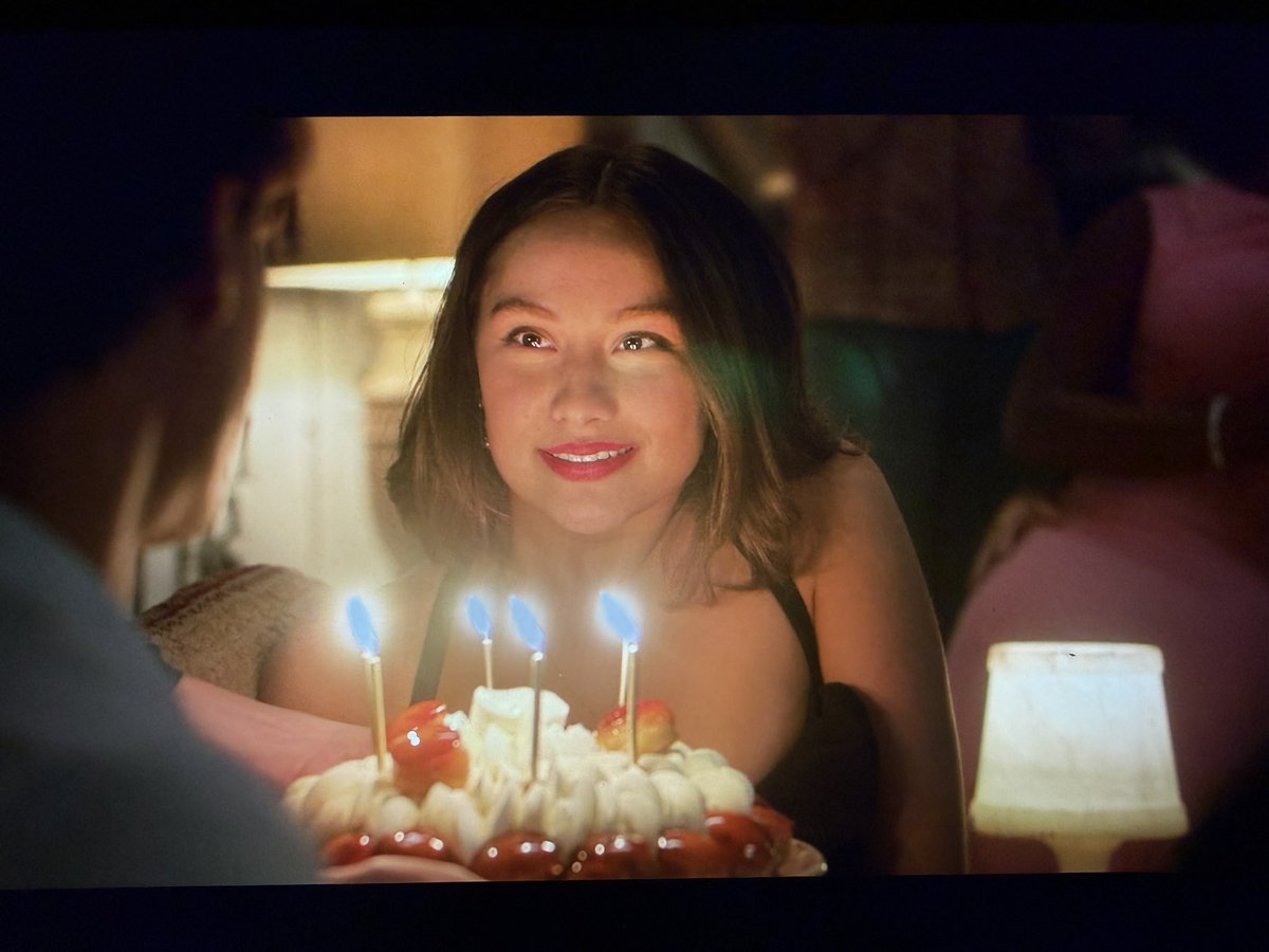 djoswifts's tweet photo. the smile of a girl who just wished for the love of her life #thesummeriturnedpretty https://t.co/5DggH2Dfnc