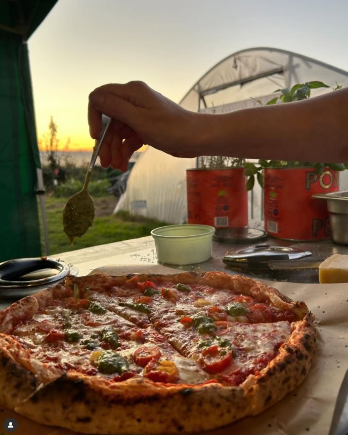 Feest op de werf - Boeren- en streekmarkt woensdag - 16u tot 19u 👨‍🌾 - mailchi.mp/34d057cd934f/i…
