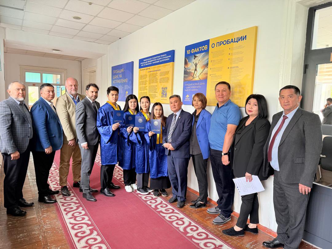 georgeabadjian's tweet photo. With support of #JUST4ALL and @EUinKyrgyzstan a resource centre was established and a specialized diploma on #Probation introduced at the Law Faculty in #Bishkek (KNU_Balasagyn). Congrats to the first cohort on diplomas. @oliverstolpe  @un_kyrgyzstan @UNODC_ROCA @ph_meissner https://t.co/LGgZJWVpHS