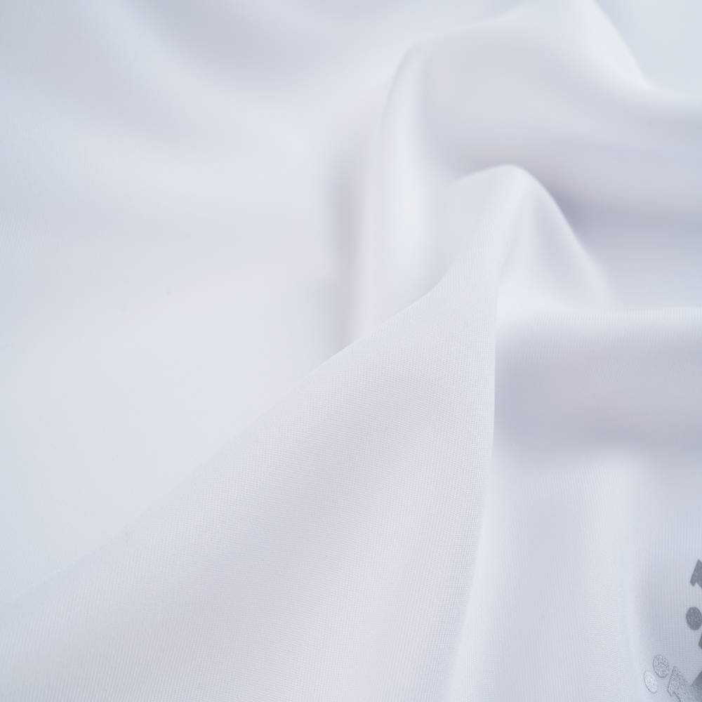 بما ان عروض اليوم الوطني على اشدها خلوني ارشح لكم كم قماش جربتها مؤخراً من أشهر البراندات المختصة

أولاً من ريتشي 9966
ربع وقفة ويومي مريح وبطل في مقاومة التكسر
انصح بالكريمي بعنف

ثانياً من الجديعي بنتلي fx_5
رسمي بإمتياز والخامة بين النص والواقف
حق مناسبات فقط

ثالثاً من ابو