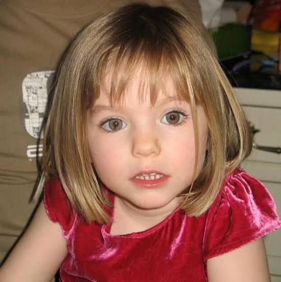Faute de preuves suffisantes, le principal suspect dans la disparition de la fillette britannique Madeleine McCann en 2007 au Portugal, Christian Brückner, est sorti de prison en Allemagne ce matin après avoir purgé une peine pour viol dans une autre affaire.