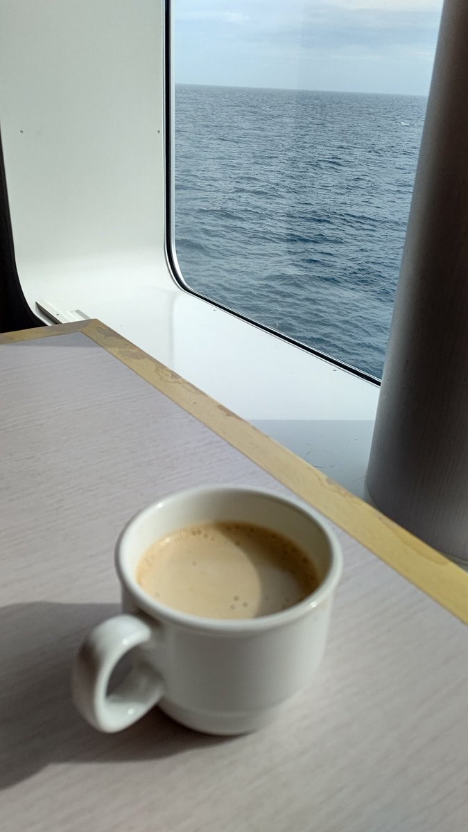 TMetabo's tweet photo. 3連休いかがお過ごしでしたか?
3連休は船旅を堪能。優雅にゆったり過ごせました。
#いしかり #太平洋フェリー https://t.co/FsY43jOA1l