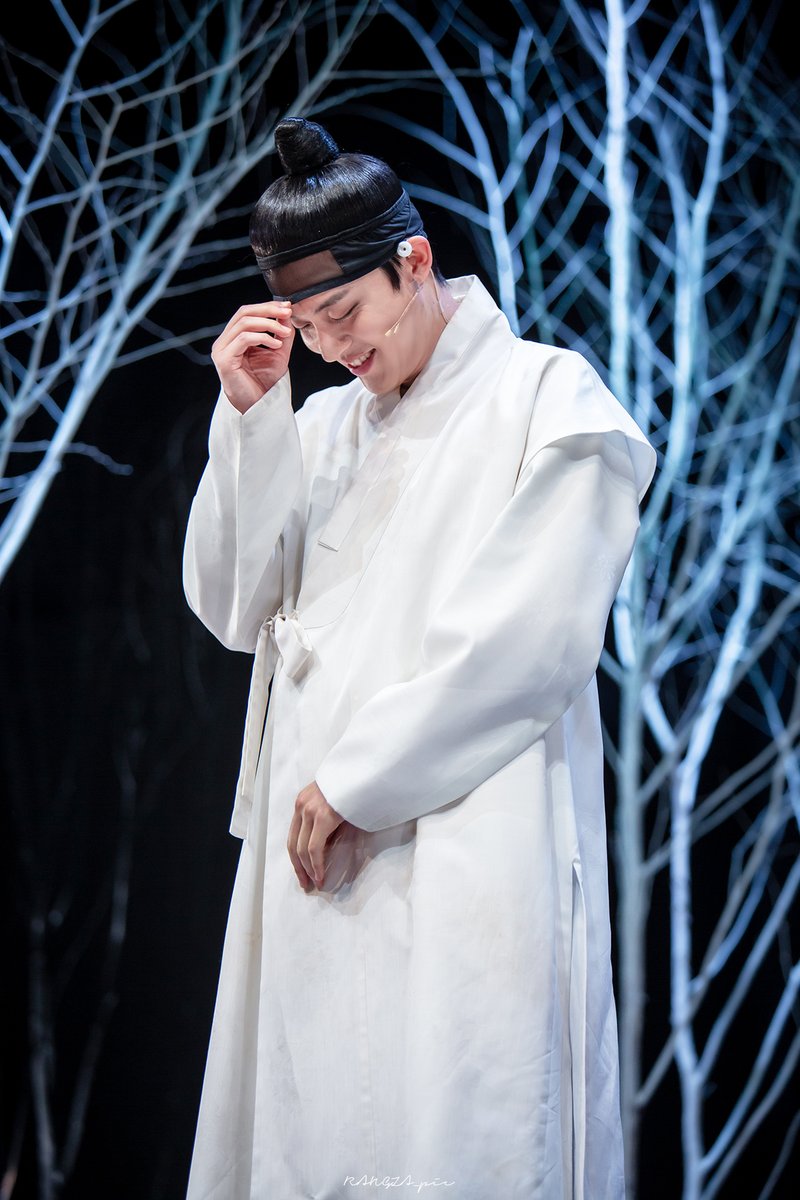 240602 #난설 무대인사                                         

허균 #윤재호

귀여워