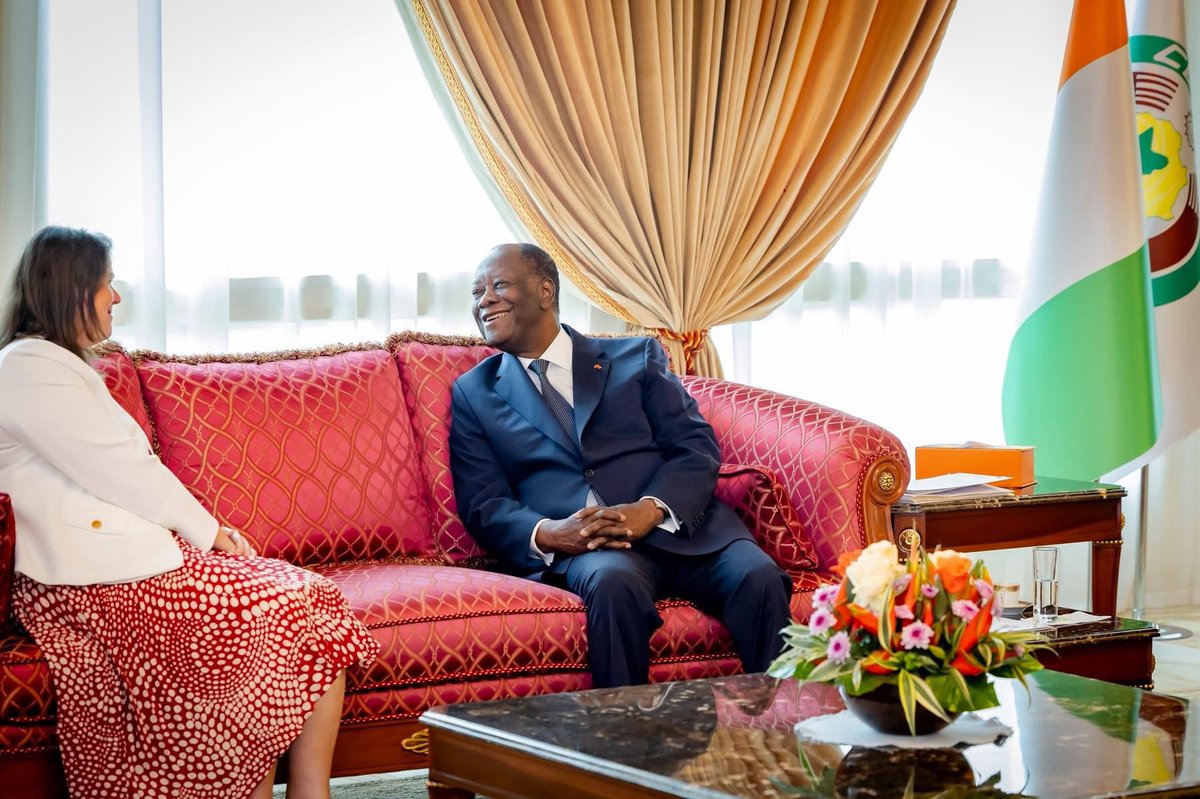 AmbCanCI's tweet photo. 🇨🇦🤝🇨🇮Relations bilatérales en pleine expansion

S.E. Sandra Choufani a présenté ses lettres de créance au Président Ouattara, officialisant ainsi la poursuite du partenariat gagnant-gagnant entre nos 2 pays.

@CanadaPE @DevCanada @CommerceCanada @Presidenceci @AOuattara_PRCI https://t.co/VTnSevQxW3