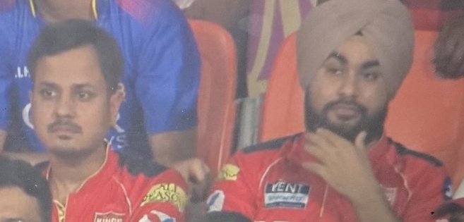 𝐊𝐨𝐡𝐥𝐢𝐧𝐚𝐭!𝟎𝐧_👑🚩 tweet media