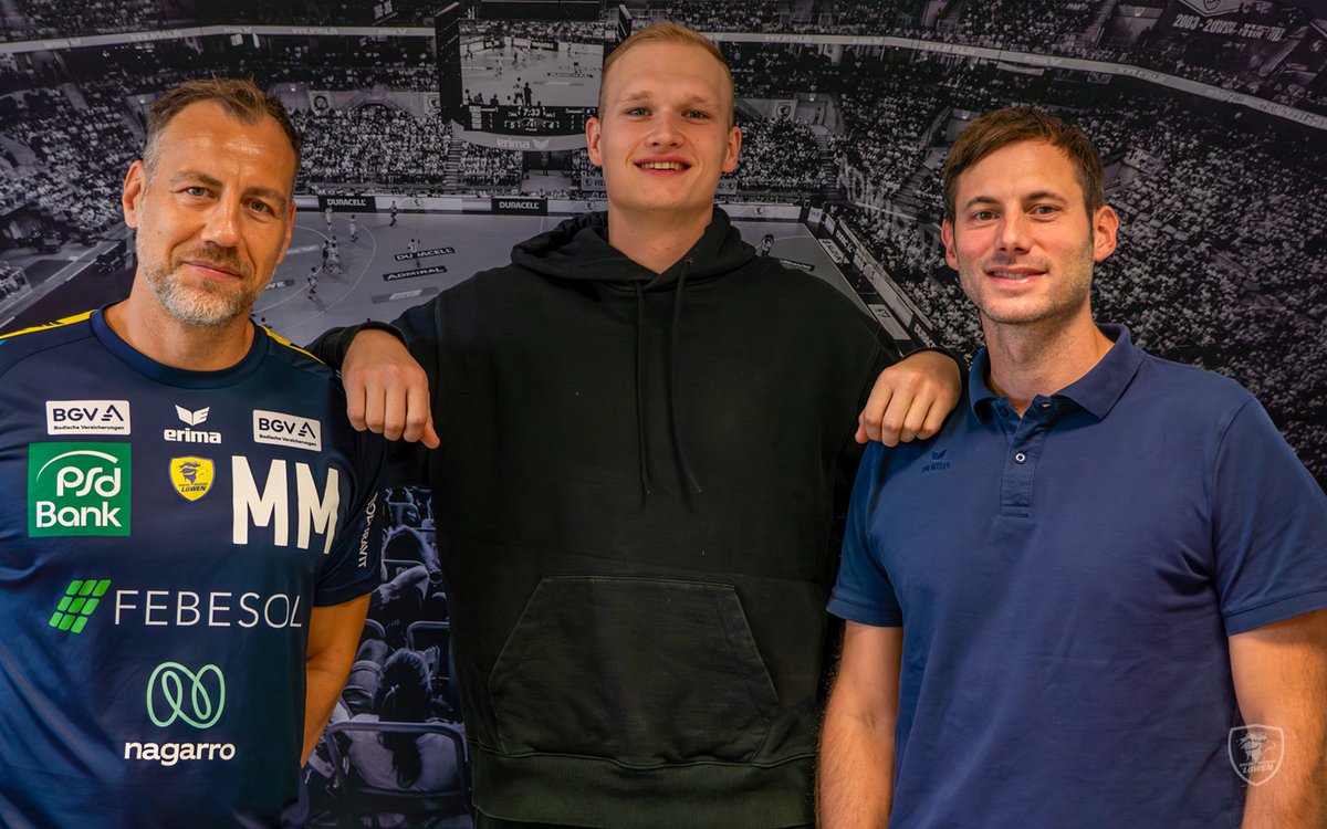 𝑆𝑖𝑔𝑛𝑒𝑑 𝑢𝑛𝑡𝑖𝑙 𝟐𝟗 ✍️

🗞 rn-loewen.de/ds29

#rnl #rnloewen #handball