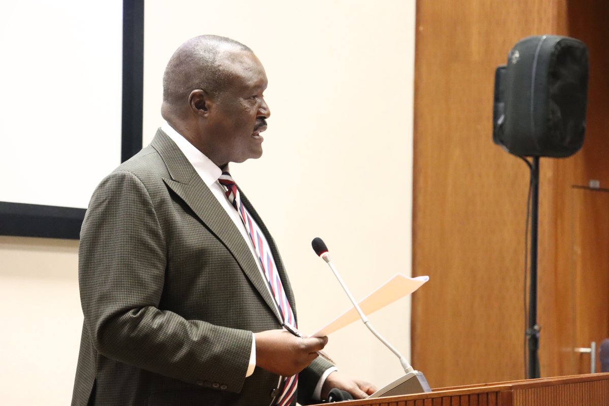 <a href="/ydausab/">Yvonne Dausab</a> <a href="/SAf_CNGO/">Southern African Council of NGOs</a> <a href="/PMG_SA/">PMG</a> <a href="/PNAfricawatch/">Parliamentary Network Africa</a> <a href="/MzalendoWatch/">Mzalendo</a> <a href="/SammyObeng/">Sammy Obeng</a> <a href="/CHR_HumanRights/">CentreForHumanRights</a> <a href="/pwatchug/">Parliament Watch</a> <a href="/centre4policy/">CEPA</a> <a href="/AfrikParliament/">Pan-African Parliament</a> <a href="/MagambaNetwork/">#15YearsOfMagamba</a> <a href="/PapPresident/">H.E Hon. Chief Fortune Charumbira</a> <a href="/carole_gaita/">Caroline Gaita</a> <a href="/opengovpart/">Open Gov Partnership</a> <a href="/CDDGha/">CDD-Ghana</a> <a href="/amwaafrika/">Akina Mama wa Afrika</a> Participants engaged <a href="/PapPresident/">H.E Hon. Chief Fortune Charumbira</a> on issues of #corruption, #openness, and dysfunctional development projects and Hon. Charumbira highlighted PAP’s new MoU with the <a href="/apnac_africa/">APNAC Africa</a> aimed at mainstreaming anti-corruption efforts on the continent. 

#OpenHouse #APMONConference