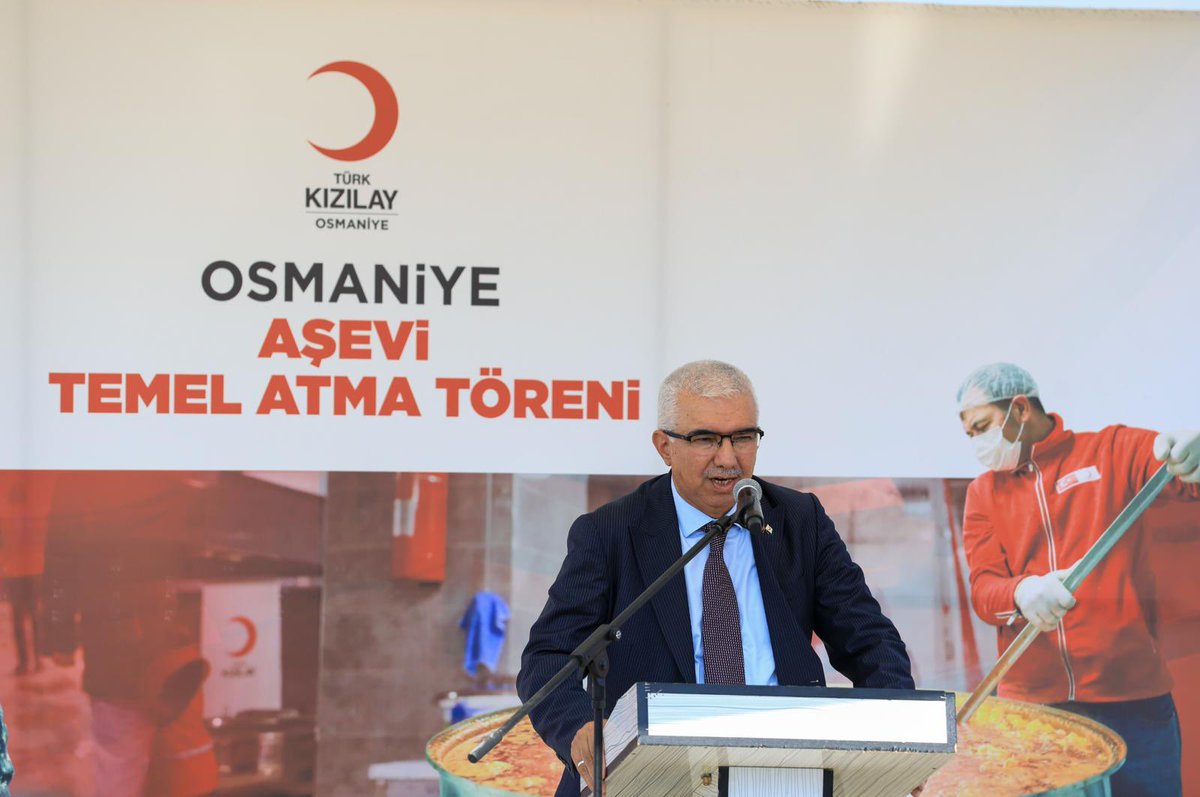 ramazansaygili1's tweet photo. 📍 Osmaniye

İyilik zirvesine doğru merhamet yürüyüşü devam ediyor. 🏔️ 

Kızılaycıların iyilik kervanına bir halka daha… 🌙 

Osmaniye Kızılay Aşevi hayırlı olsun. 👨‍🍳 https://t.co/6SkbigtSuX