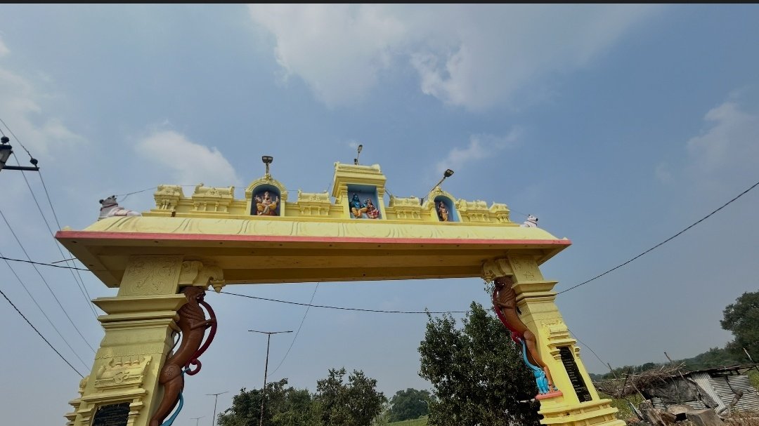 sayyadshuaib's tweet image. Hello @TelanganaCMO

#Jharasangam Village is a mandal headquarter, famous for renowned temple and heritage mosque.

Added advantage to this place is proposed #NIMZ.

Despite all this, the village has hardly seen any major development activities, all these years.

@DamodarCilarapu