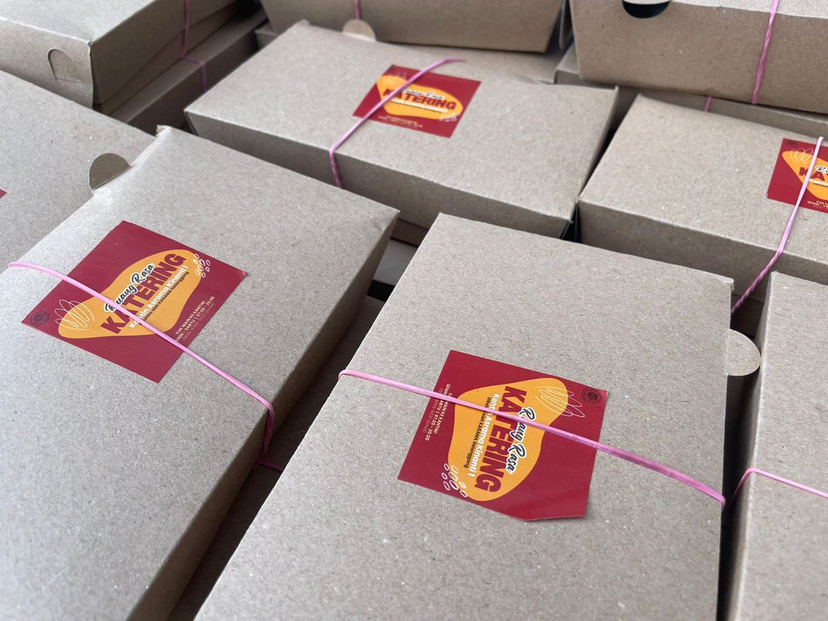 UGM_FESS's tweet image. Teman-teman KIPK yang membutuhkan makanan bisa langsung ke sekre forkom A6 deket SV yaa!!!!!