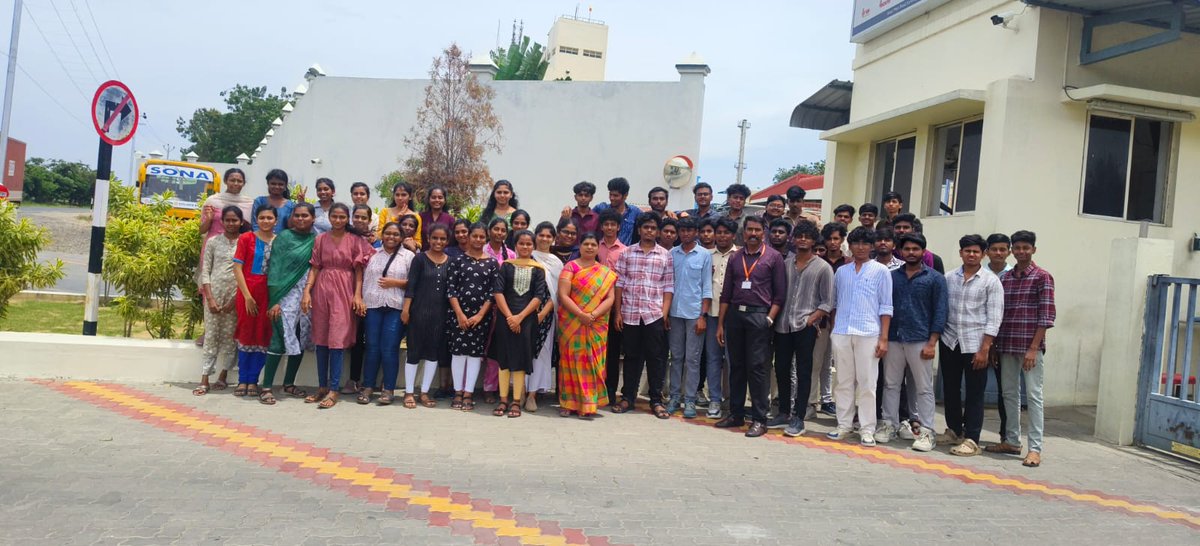sonacas_ai's tweet photo. ✨ Industrial Visit ✨ 51 AI &amp; ADS students visited Hatsun, Salem 🥛 on 15.09.25 with Dr. R. U. Anitha &amp; Mr. K. Naresh Kumar, exploring AI, IoT &amp; Data Science in dairy ⚙️📊🤖. 📍 Salem, TN https://t.co/XUs5KfBim7