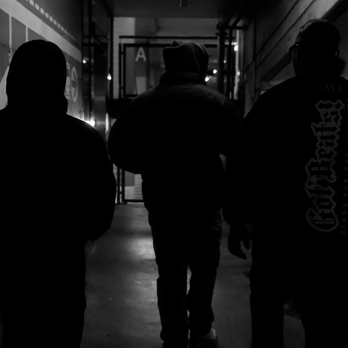 “YOU VS YOU” OUT FRIDAY!
PRE-SAVE NOW 

distrokid.com/hyperfollow/dx…