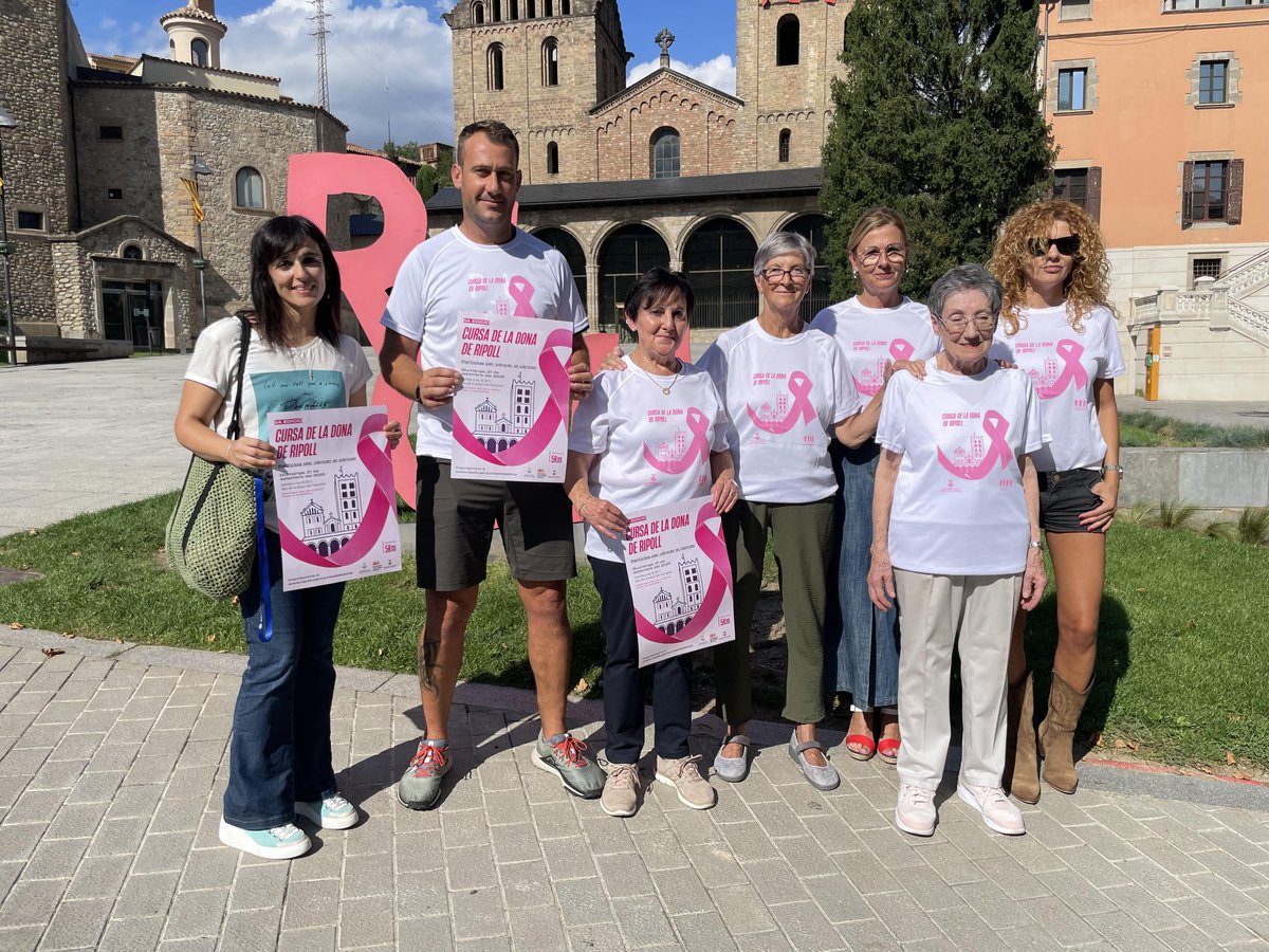 Perquè la lluita contra el càncer ens interpel·la i colpeja a tots, et convido a participar a la cursa de la dona de Ripoll, en benefici de l'Oncolliga.

Si no pots venir, apunta't igualment i aporta els 12 euros a la causa!

M'ajudes a fer-ne difusió?😉

ripoll.cat/cursadeladona/