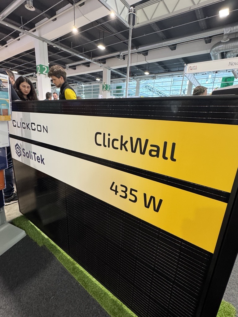 SoliTek_EU's tweet photo. We’re at Solar & Storage Live Zürich ⚡
Day 2 - connecting with partners & showcasing our sustainable European-made solar modules. 🍃
Find us:
🔵 #SoliTek SOLID Solrif at Ernst Schweizer AG
🟡 ClickWall with SOLID Bifacial at Krannich Solar
#SolarAndStorageLive #Sustainability https://t.co/B5RDKxQJkC
