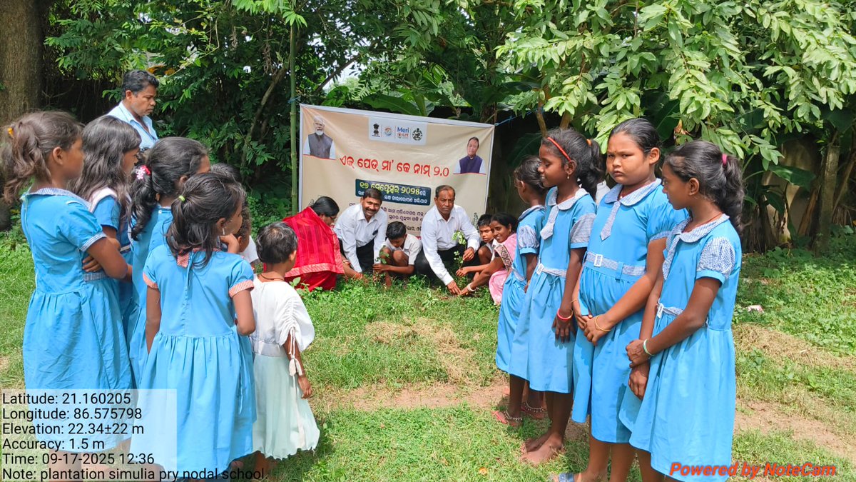 Psamiti_Simulia's tweet photo. 'Ek Ped Maa Ke Naam 2.0' Campaign in SIMULIA BLOCK
#ekpedmaakenaam #odishaplants75lakhtree #odishaplants4mother #plantation #ମାଆପାଇଁଗଛଟିଏ
@cmo_odisha

@PMOIndia

@IPR_Odisha

@PRDeptOdisha https://t.co/acW7DfewBV