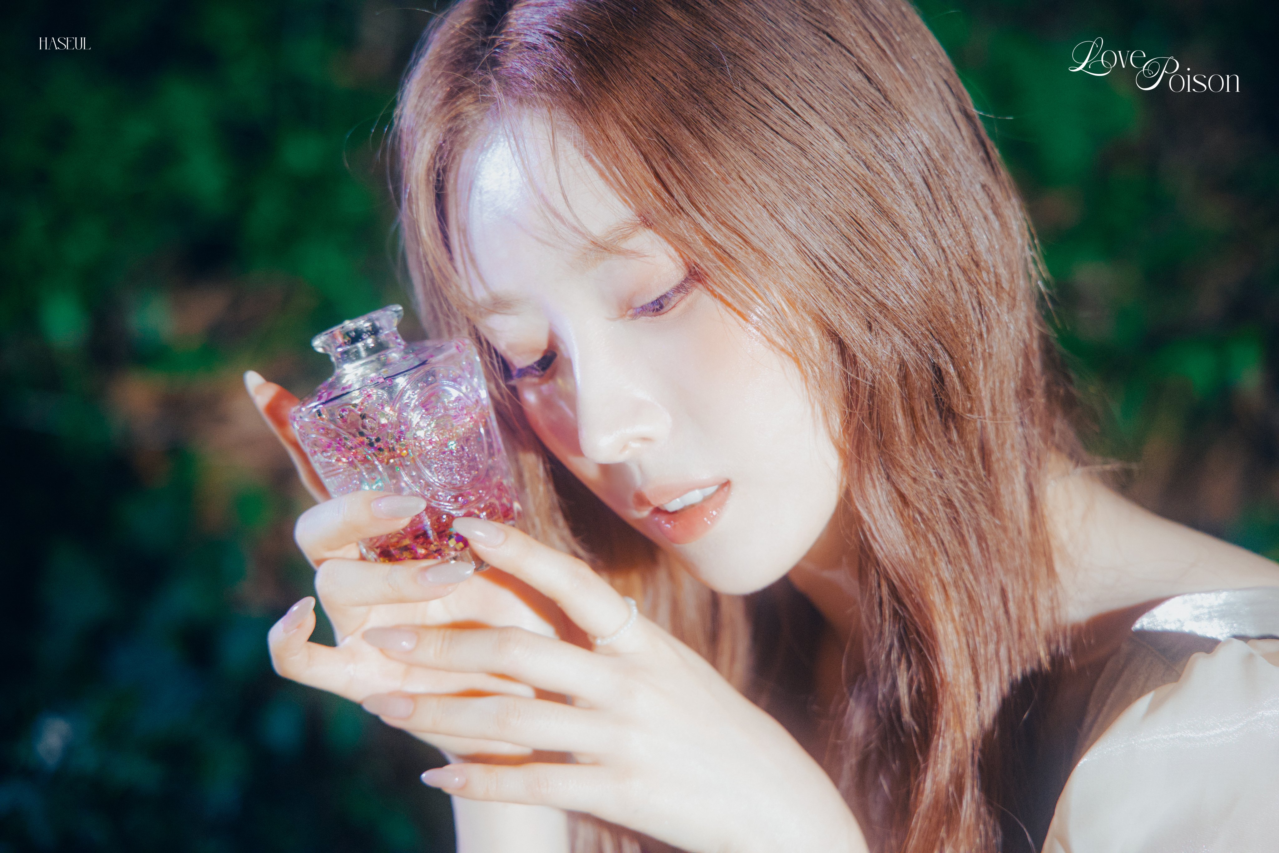 G1CMhNgaEAAmRuD?format=jpg&name=4096x4096