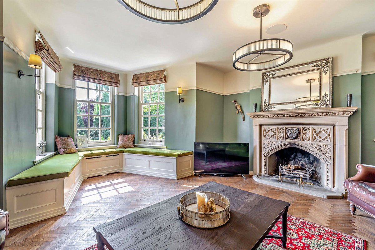 JacksonStops's tweet photo. In 'the best of this week's #property on sale' @thetimes highlights Field House, on the market with @JS__Chester with a guide price of £1,650,000.

https://t.co/9Br8pFLMeS

https://t.co/zIlmICAhdL

#timesproperty #propertyoftheweek #sundaytimes #jacksonstops https://t.co/9YP7Qb77Zd