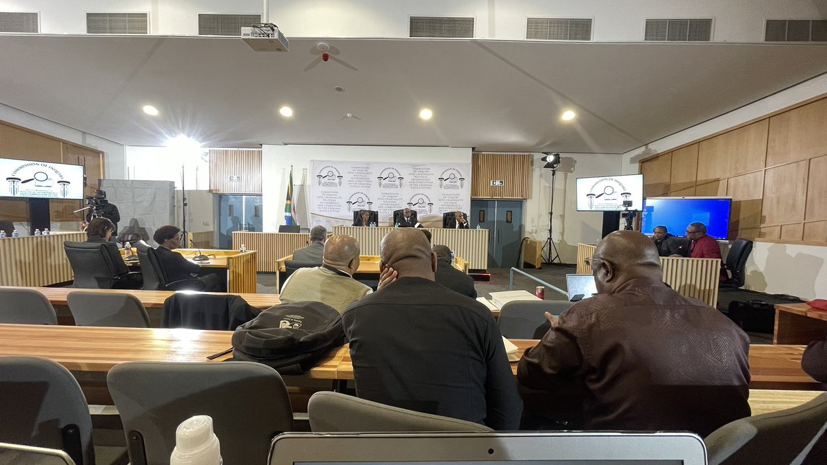 DasenThathiah's tweet image. Watch live on @eNCA #DStv403. 

Mkhwanazi will be testifying later this morning.