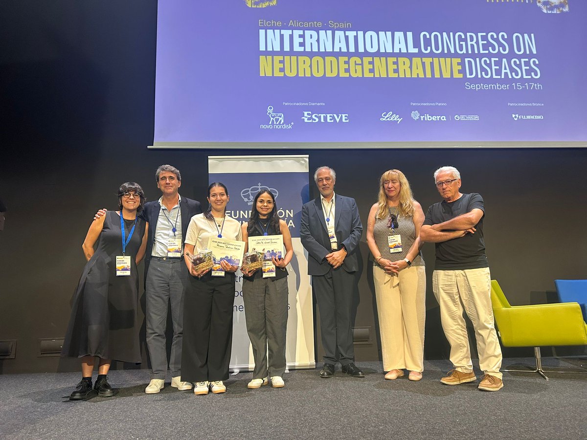 Fund_CIEN's tweet photo. 📌 Posters are a key space to share and discuss advances at #ICND2025.

🏆 The Best Poster Award was granted ex aequo to Minerva Martínez-Castillo and Alba M. Lucart.

👏 Congratulations to them and to all the posters presented for their quality and contribution to research! https://t.co/6VWAHx6ecj