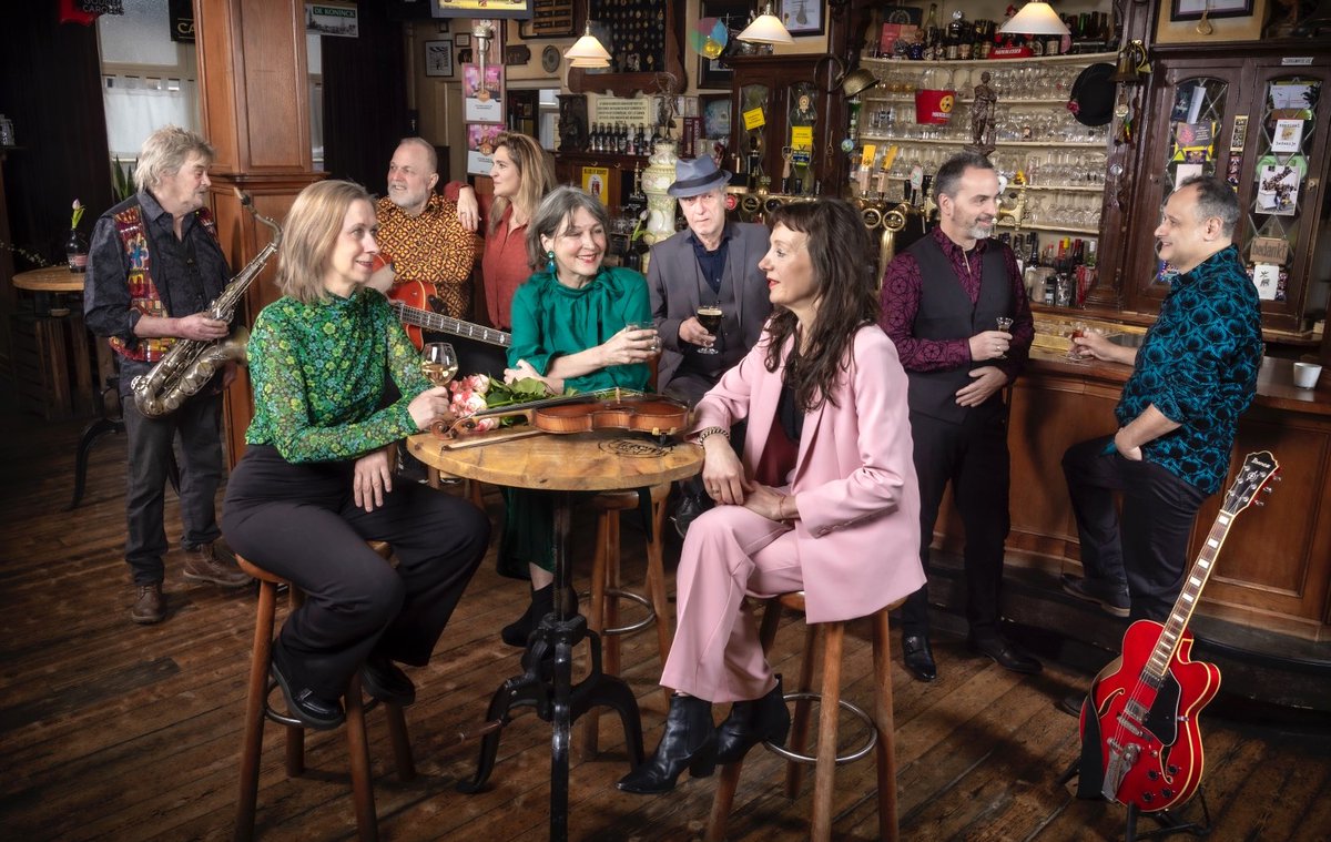 Op zaterdag 4 oktober speelt de de Leonard Cohen Tribute Band in theater De Dialoog. Het optreden staat volledig in het teken van ‘Tonight will be fine’. 

ermelovannu.nl/vrijetijd/1337…

#Ermelo <a href="/GemeenteErmelo/">Gemeente Ermelo</a> <a href="/TheaterDialoog/">Theater Dialoog</a>