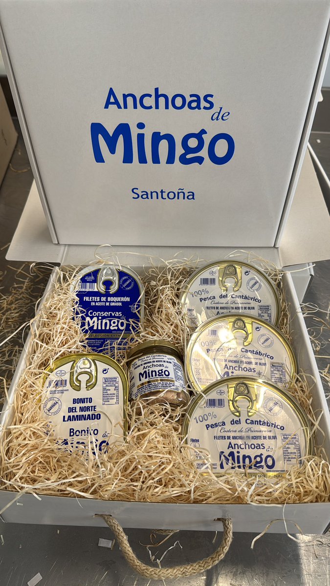 ConservasDMingo's tweet image. En el ecuador de #semana !! Pero nosotros seguimos trabajando para que no os falten los mejores productos del #Cantábrico 💢🐟🌊🌟