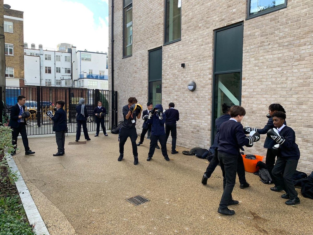 Congratulations to Davarel, who was nominated for Young Leader of the Year at <a href="/LondonYouth/">London Youth</a> Awards

Davarel has worked with us since January 2024 + has been instrumental in cementing our delivery in Southwark and Lambeth.

He is mature beyond his years and a natural youth worker.