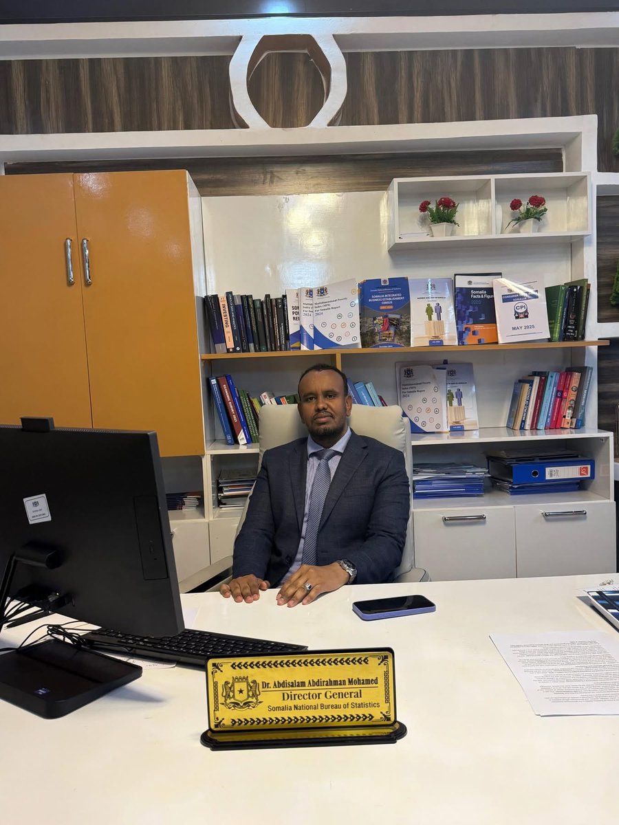 nimcale's tweet photo. Huge congratulations to DG @AbdisalamHumbul  on being awarded your PhD, you’ve earned this through so much effort and perseverance. We are really proud of you https://t.co/Hvl1DjuEbq