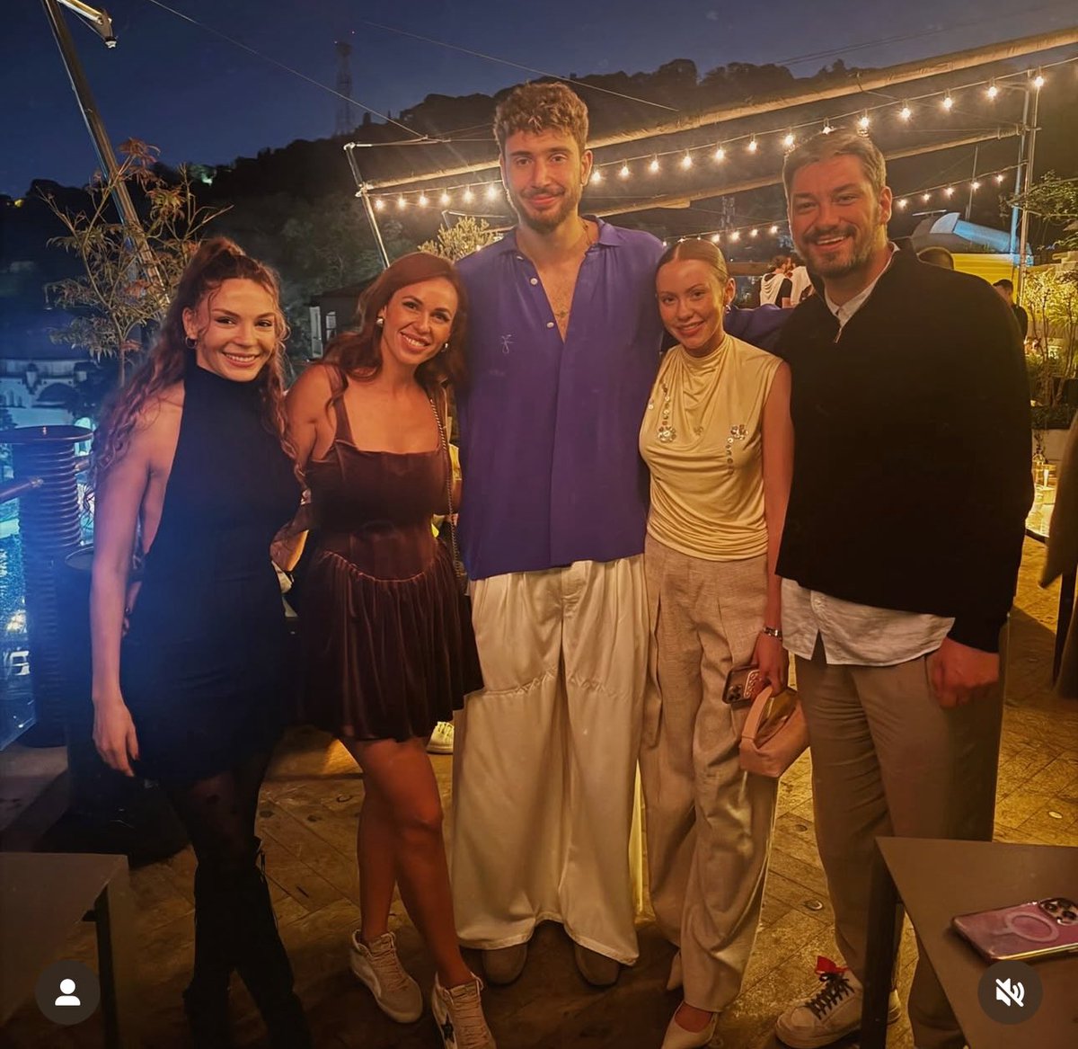 Magazin_Buradaa's tweet image. 12 Dev Adam ve yengeler, Avrupa İkinciliğini kutladı🎉🥳

#12DevAdam #EbruŞahin #CediOsman