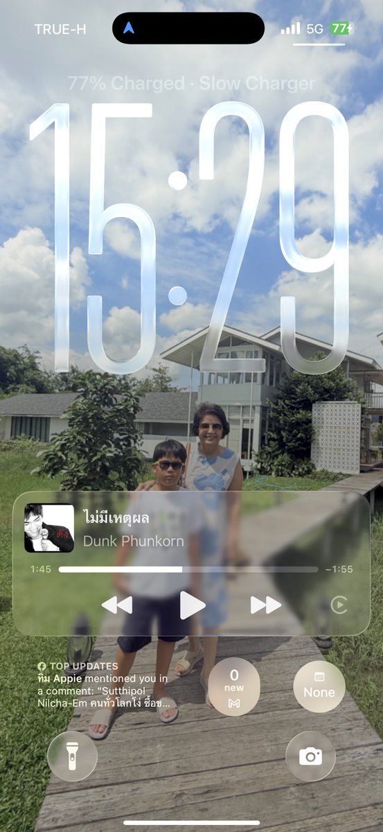 khunpan33's tweet photo. @spin9 เป็น��ิ่งแรกที่ทำเลย เห็นหน้าจอล็อก iPhone Air / 17 แล้วจึ้งมาก อยากได้ไวไวแล้ว https://t.co/chBwhXpxM0