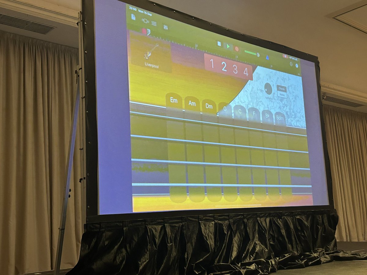 Jane_Arthur_'s tweet image. Great to have young people introduced by Headteacher @JohnMcGhee from @StAndrewsRCSec entertaining us this morning with digital music and their beautiful singing - demonstrating how they use @GarageBandMusic @Apple to #create music 📲🎶 #creativity #connectedlearning @Doug_GCC