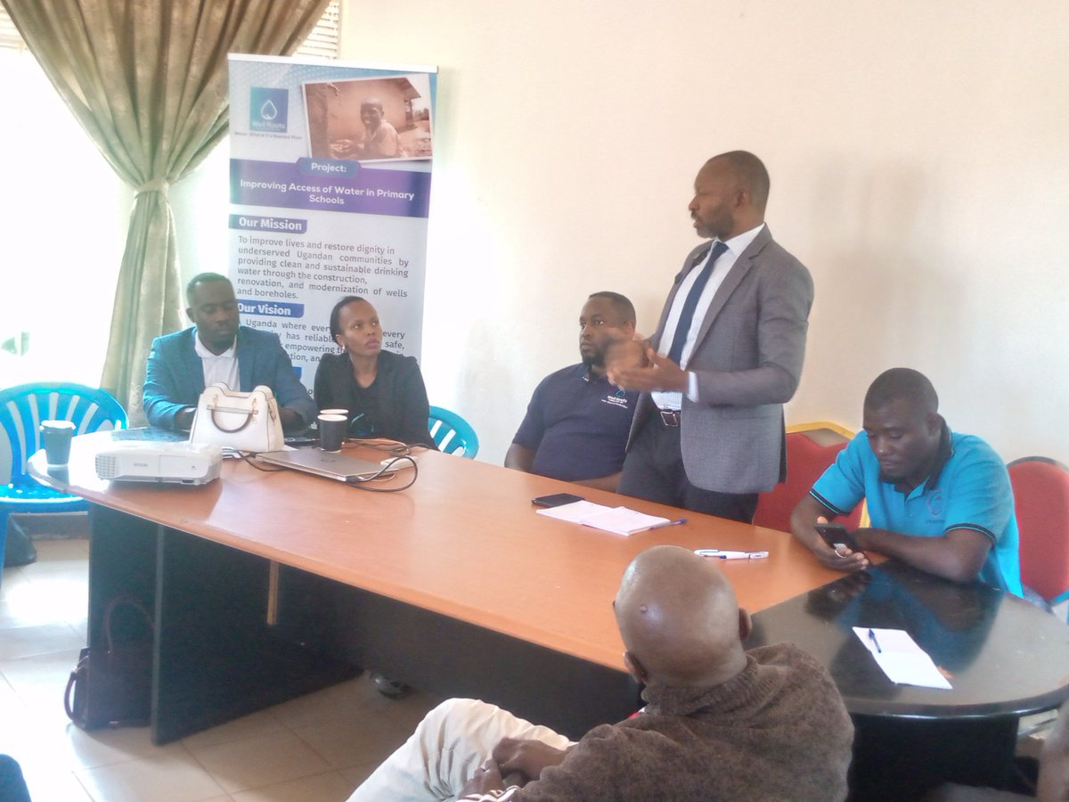 KayungaOfficial's tweet image. Kayunga district stakeholders held an inception meeting with a team from Well Roots Foundation at the district headquarters. 
Well Roots improves lives and restores dignity in underserved Ugandan communities by providing clean and sustainable drinking water.