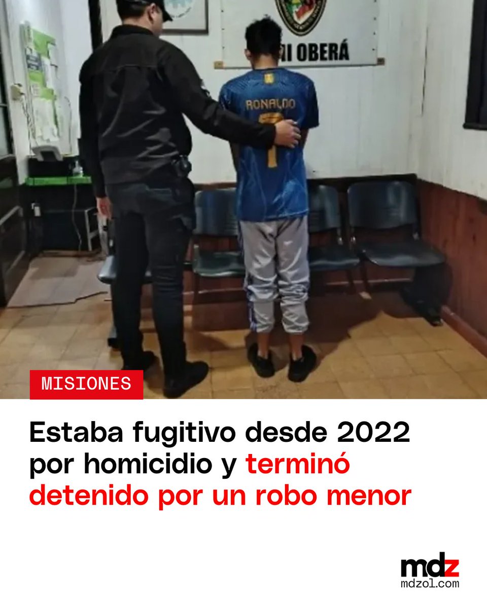 mdzol's tweet image. Joven de 21 años fue detenido tras ser acusado de un robo. Durante su identificación, la Policía confirmó que pesaba sobre él un pedido de captura vigente por un homicidio ocurrido en 2022, cuando un hombre fue asesinado a balazos frente a su vivienda.

#Homicidio #Robo #Captura