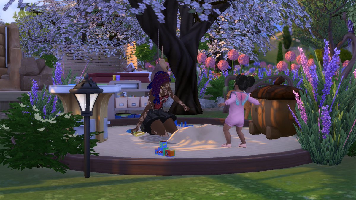 a little bit of my sims backyard and garden area #TheSims #TheSims4