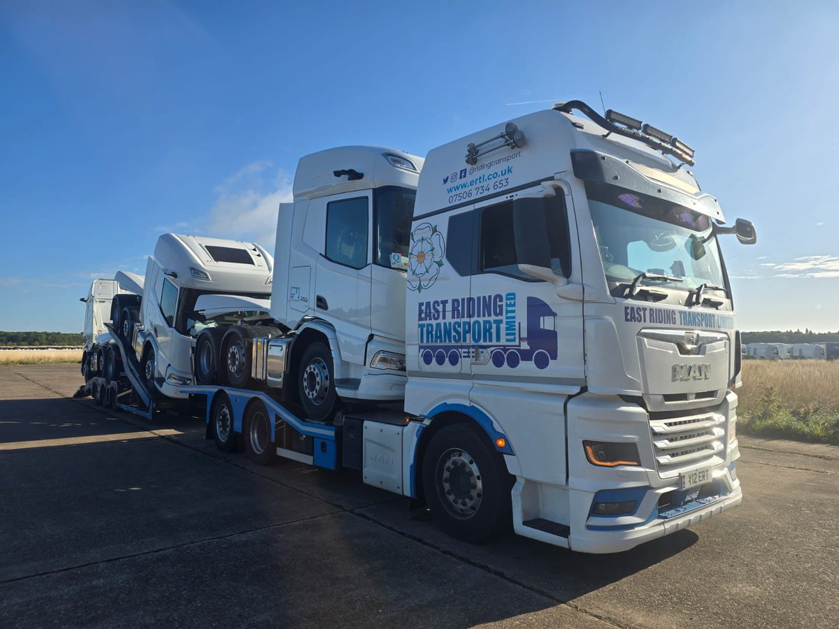 RidingTransport's tweet photo. Today we’re proud to be delivering another fleet of DAF trucks to our customers. Reliability, efficiency, and performance on the road. @MANtruckandbus @DAFTrucksUK #MAN #DAF #FleetDelivery #Collection #Delivery #UKWide https://t.co/4gRGOGZ6kR