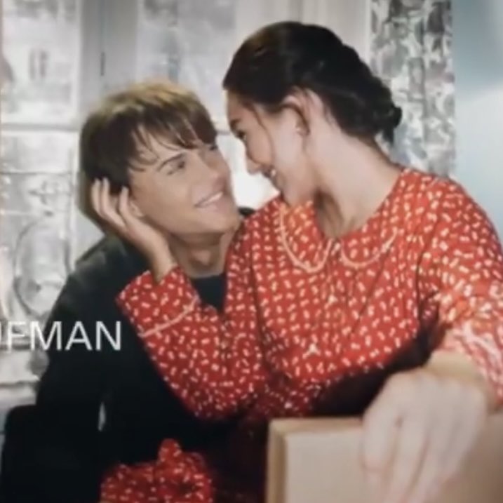 ITS THE FUCKING RED PYJAMAS FROM CHRISTMAS EPISODE 2 WHEN SHE FELL BACK IN LOVE WITH CONRAD