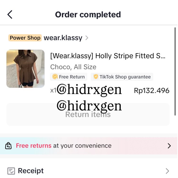 hidrxgen's tweet photo. aku mau jual blouse kemeja stripe ini, baru dipake sekali masi like new jual 65k (ex admin) shopee, ada yg minat ga ya https://t.co/QUBBH8GQ9i