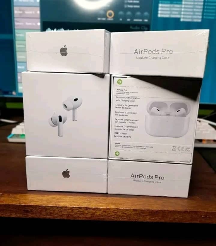 AngelsMichael01's tweet photo. Apple Airpods Pro 2nd gen (copy)

✨Very durable
✨Strong Battery life up to 5hrs on one charge (15hrs with case)
✨High quality sound
✨Easy connection, easily detected by iOS with pop up feature
✨Comes with charging cable and spare silicone ear tips

K40,000
+265881536625 https://t.co/CW31TqYTzL