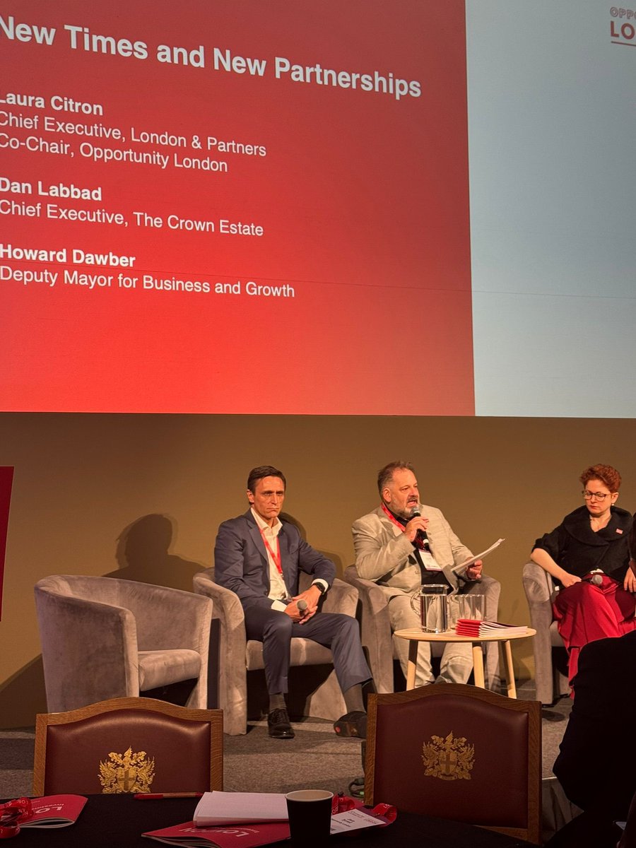 howarddawber's tweet photo. Great to talk to Laura from @londonpartners and @danlabbad of @TheCrownEstate about Growth Plan at @opportunityldn summit #lref @MayorofLondon @tomcopley @JulesPipe @LDN_economy https://t.co/r3xluFwcQ2
