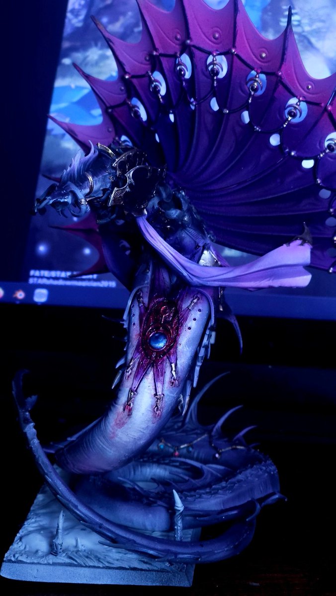 Mothmandraws (2 slots open) tweet media